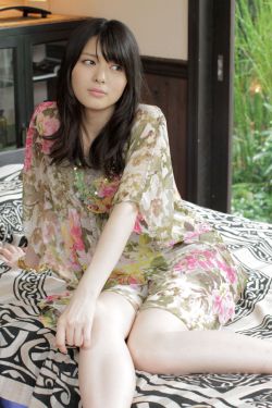 小洞饿了想吃大香肠