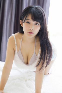 她在丈夫面前被耍了