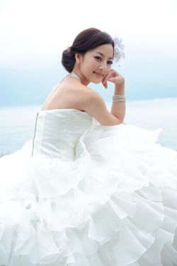 《丰满的女邻居》韩国