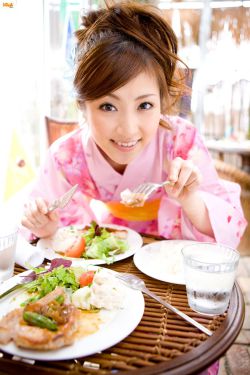 漂亮的小姨韩剧免费观看完整版电视剧